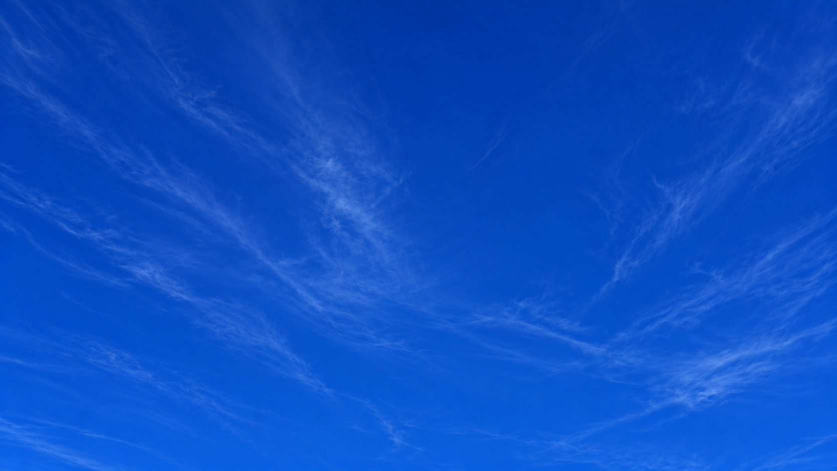 Blue sky above the California State Capitol